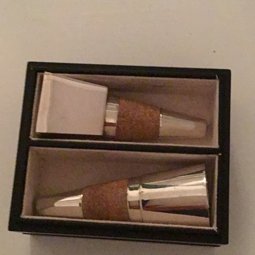 Bottle Stoppers - Picture 3 of 3